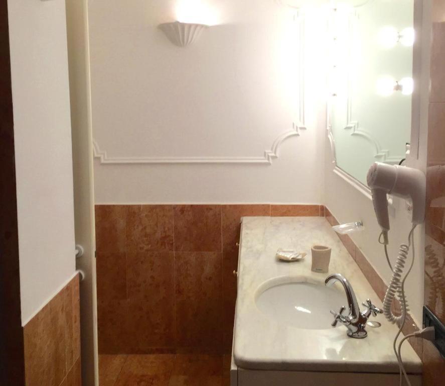 Chiossone Suites Genua Zewnętrze zdjęcie